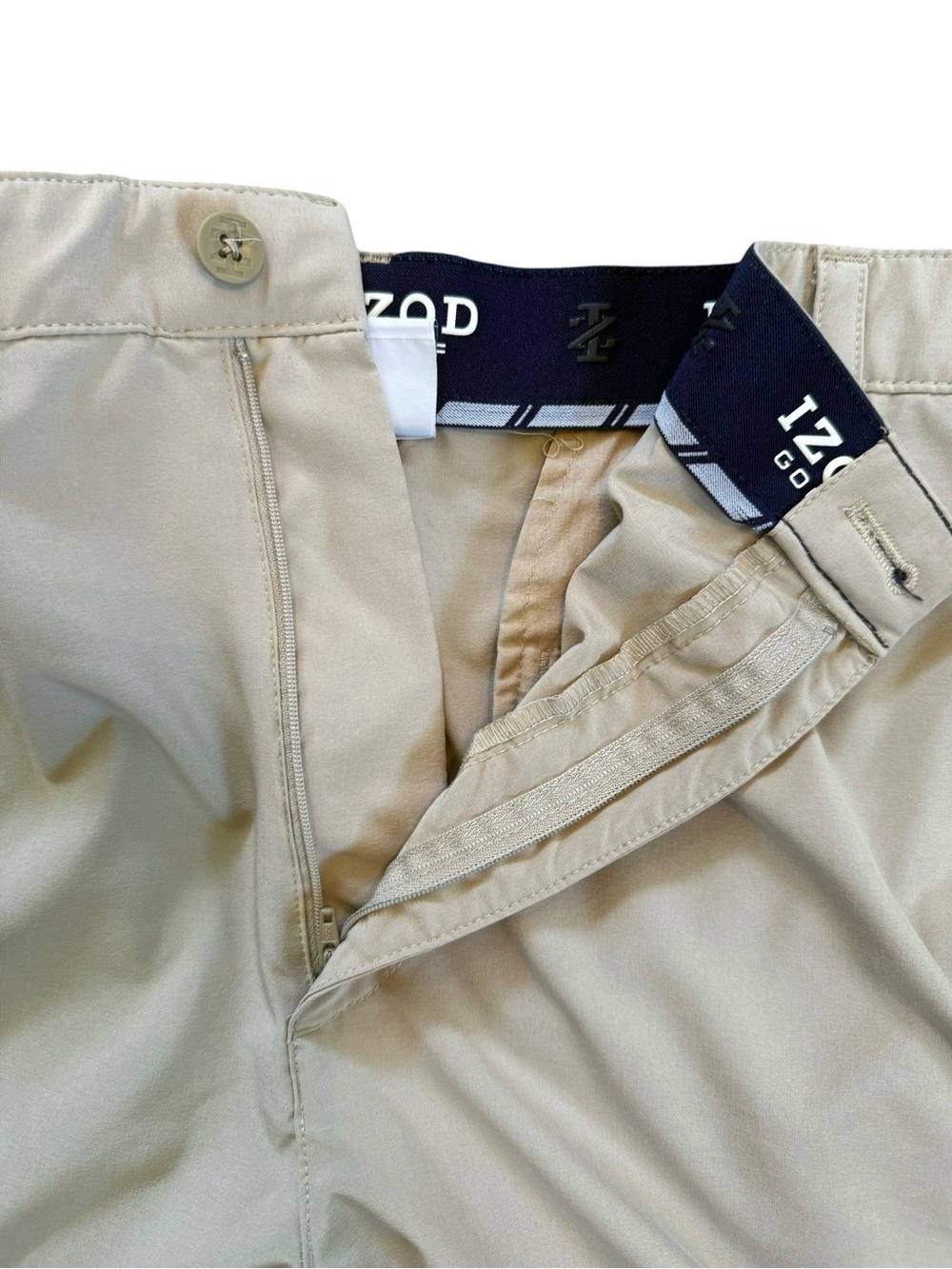 Izod Men's Light Beige Golf Shorts Size 42 - Picture 4 of 9